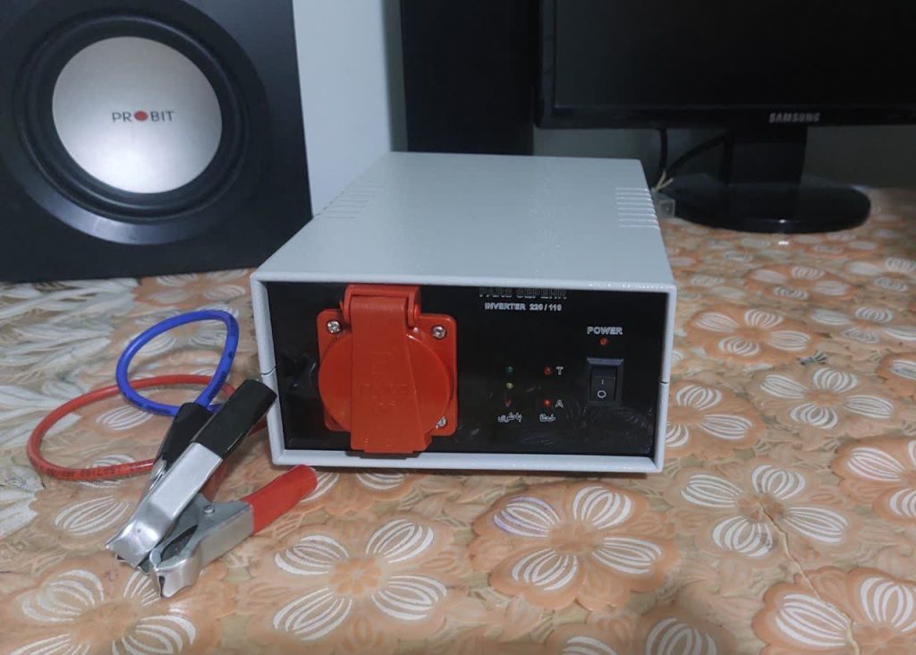 اینورتر خودرو